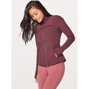 Lululemon Light Weight Define Jacket SE Pleat.